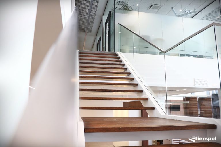 Konkretny i renomowany producent balustrad