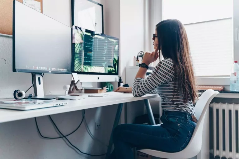 Design Samochodowy: Rola Estetyki i Ergonomii w Tworzeniu Pojazdów